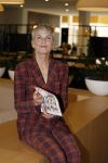 Hoofddorp 25 oktober 2022
Anita Witzier onthult de cover van Libelle . Holmar Mulder doet de presentatie.