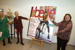 Hoofddorp 25 oktober 2022
Anita Witzier onthult de cover van Libelle . Holmar Mulder doet de presentatie.