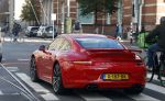 Amsterdam 26 oktober 2022
Bram Moszkowicz in zijn rode porsche 911 in Amsterdam centrum.