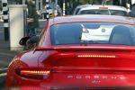 Amsterdam 26 oktober 2022
Bram Moszkowicz in zijn rode porsche 911 in Amsterdam centrum.