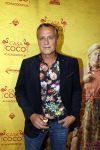 Rotterdam 7 november 2022
Premiere Casa Coco met oa Gerard Cox Joke Bruijs Loes Luca Katja Schuurman Frederique Spigt Bruni Heinke Oscar Aerts Chris Tates Richard Groenendijk en Pamela Teves. Chris tates met partner