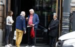 Amsterdam 26 oktober 2022
Cor v Zadelhoff verlaat met een kennis het conservatorium hotel