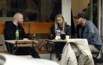 Amsterdam 29 oktober 2022
Davy Klaassen met zijn hond op terras.