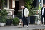 Amsterdam 29 oktober 2022
Davy Klaassen met zijn hond op terras.
