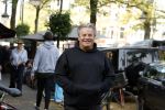 Amsterdam 31 oktober 2022
Dirk Zeelenberg met een kennis in Amsterdam zuid.
