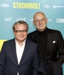 Amsterdam 31 oktober 2022
Premiere Stromboli in Tuschinski.
Frank Houtappels met partner