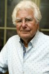 Amsterdam 17 november 2022
In theater Betty Asfalt viert Annemarie Oster haar 80e verjaardag . Gerard Cox