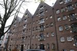 Amsterdam 17 november 2022
In dit complex heeft Jeroen Pauw een appartement wat hij verhuurt .
