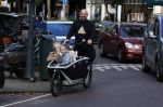 Amsterdam 26 oktober 2022
Jeroen v d Bergh met zijn kindeen in de bakfiets