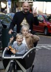 Amsterdam 26 oktober 2022
Jeroen v d Bergh met zijn kindeen in de bakfiets