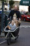 Amsterdam 26 oktober 2022
Jeroen v d Bergh met zijn kindeen in de bakfiets