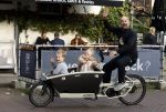Amsterdam 26 oktober 2022
Jeroen v d Bergh met zijn kindeen in de bakfiets