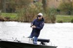 Amsterdam, 10 November 2022 Jeroen v d Boom vissend op de Amstel op zijn bootje