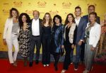 Rotterdam 7 november 2022
Premiere Casa Coco met oa Gerard Cox Joke Bruijs Loes Luca Katja Schuurman Frederique Spigt Bruni Heinke Oscar Aerts Chris Tates Richard Groenendijk en Pamela Teves. Katja met haar dochter Sammie haar ouders en schoonfamilie
