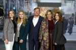 Amsterdam 4 november 2022
Fotomoment met koninklijke familie in de nieuwe kerk waar op dit moment een expositie is van Prinses Juliana.
Aanwezig Koning Willem Alexander Koningin Maxima Prinses Amalia Prinses Ariane en Prinses Alexia.