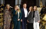 Amsterdam 4 november 2022
Fotomoment met koninklijke familie in de nieuwe kerk waar op dit moment een expositie is van Prinses Juliana.
Aanwezig Koning Willem Alexander Koningin Maxima Prinses Amalia Prinses Ariane en Prinses Alexia.