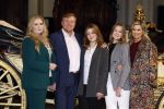 Amsterdam 4 november 2022
Fotomoment met koninklijke familie in de nieuwe kerk waar op dit moment een expositie is van Prinses Juliana.
Aanwezig Koning Willem Alexander Koningin Maxima Prinses Amalia Prinses Ariane en Prinses Alexia.