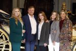 Amsterdam 4 november 2022
Fotomoment met koninklijke familie in de nieuwe kerk waar op dit moment een expositie is van Prinses Juliana.
Aanwezig Koning Willem Alexander Koningin Maxima Prinses Amalia Prinses Ariane en Prinses Alexia.