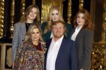 Amsterdam 4 november 2022
Fotomoment met koninklijke familie in de nieuwe kerk waar op dit moment een expositie is van Prinses Juliana.
Aanwezig Koning Willem Alexander Koningin Maxima Prinses Amalia Prinses Ariane en Prinses Alexia.