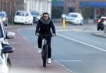 Alkmaar 12 en 13 november 2022
Marco Borsato op de fiets in het centrum van Alkmaar .