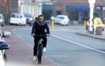 Alkmaar 12 en 13 november 2022
Marco Borsato op de fiets in het centrum van Alkmaar .