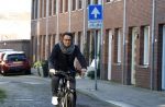 Alkmaar 12 en 13 november 2022
Marco Borsato op de fiets in het centrum van Alkmaar .