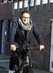 Alkmaar 12 en 13 november 2022
Marco Borsato op de fiets in het centrum van Alkmaar .