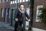 Alkmaar 12 en 13 november 2022
Marco Borsato op de fiets in het centrum van Alkmaar .