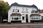 Noordwijk 15 oktober 2022
Martien Meiland en Erica hebben een pension gekocht in Noordwijk.