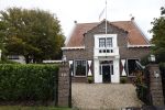 Noordwijk 15 oktober 2022
Maxime Meiland en haar man Leroy Wortelboer hebben een nieuwe villa / huis gekocht heel dichtbij Martien en Erica. Verkocht onder voorbehoud.