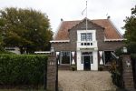 Noordwijk 15 oktober 2022
Maxime Meiland en haar man Leroy Wortelboer hebben een nieuwe villa / huis gekocht heel dichtbij Martien en Erica. Verkocht onder voorbehoud.