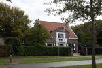 Noordwijk 15 oktober 2022
Maxime Meiland en haar man Leroy Wortelboer hebben een nieuwe villa / huis gekocht heel dichtbij Martien en Erica. Verkocht onder voorbehoud.