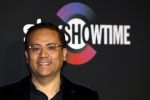 Amsterdam 3 november 2022
Rode loper ivm met nieuwe streamingsdienst Sky showtime bij westergasfabriek. Monty Sarhan met zijn vrouw en kinderen