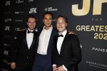 Amsterdam 27 oktober 2022
JFK Greatest man 2022 Gala in het Holland Casino.
Winnaar is Barry Hay. Noah Zeeuw (R) met vrienden