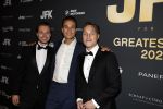 Amsterdam 27 oktober 2022
JFK Greatest man 2022 Gala in het Holland Casino.
Winnaar is Barry Hay. Noah Zeeuw (R) met vrienden