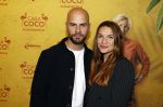 Rotterdam 7 november 2022
Premiere Casa Coco met oa Gerard Cox Joke Bruijs Loes Luca Katja Schuurman Frederique Spigt Bruni Heinke Oscar Aerts Chris Tates Richard Groenendijk en Pamela Teves. Oscar aerts met partner