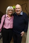 Amsterdam 17 november 2022
In theater Betty Asfalt viert Annemarie Oster haar 80e verjaardag . Rob v d Meeberg met zijn vrouw