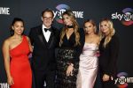 Amsterdam 3 november 2022
Rode loper ivm met nieuwe streamingsdienst Sky showtime bij westergasfabriek. Ronald de Boer met zijn dochters Demi Brooke en Maxime