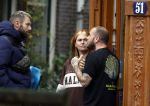 Amsterdam 17 november 2022
Roxeanne Hazes gaat naar de kapper in de Jordaan en haar vriend Erik Zwennes komt haar ophalen .