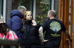 Amsterdam 17 november 2022
Roxeanne Hazes gaat naar de kapper in de Jordaan en haar vriend Erik Zwennes komt haar ophalen .