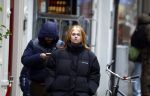 Amsterdam 17 november 2022
Roxeanne Hazes gaat naar de kapper in de Jordaan en haar vriend Erik Zwennes komt haar ophalen .