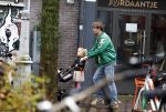 Amsterdam 17 november 2022
Sander lantinga achter de kinderwagen.