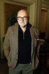 Amsterdam 17 november 2022
In theater Betty Asfalt viert Annemarie Oster haar 80e verjaardag . Serge Henri Valcke