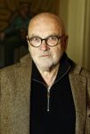 Amsterdam 17 november 2022
In theater Betty Asfalt viert Annemarie Oster haar 80e verjaardag . Serge Henri Valcke
