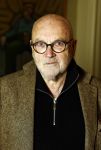 Amsterdam 17 november 2022
In theater Betty Asfalt viert Annemarie Oster haar 80e verjaardag . Serge Henri Valcke