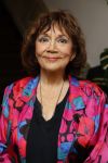 Amsterdam 17 november 2022
In theater Betty Asfalt viert Annemarie Oster haar 80e verjaardag . Therese Steinmmetz