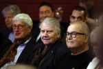 Amsterdam 17 november 2022
In theater Betty Asfalt viert Annemarie Oster haar 80e verjaardag . Willem Nijholt kwam met zijn partner Ben Swibben