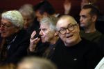 Amsterdam 17 november 2022
In theater Betty Asfalt viert Annemarie Oster haar 80e verjaardag . Willem Nijholt kwam met zijn partner Ben Swibben