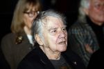 Amsterdam 17 november 2022
In theater Betty Asfalt viert Annemarie Oster haar 80e verjaardag . Willem Nijholt kwam met zijn partner Ben Swibben