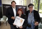 Soestdijk 4 oktober 2023
Presentatie LP Anneke Gronloh op Paleis Soestdijk.
Thijs v Leer met vrouw en Bart Peeters